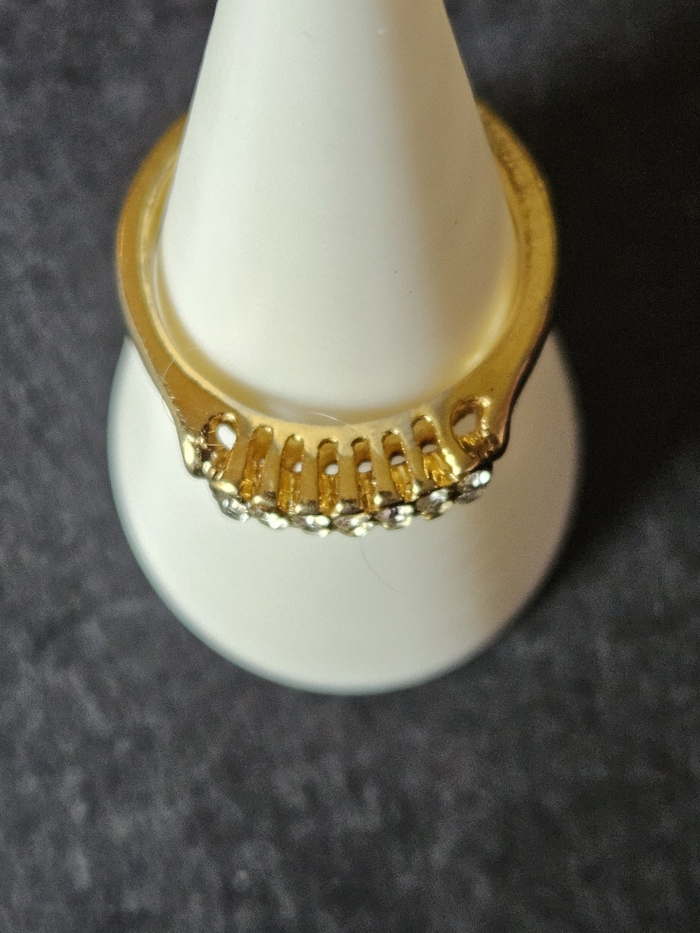 Vintage Gold Tone Pavé Crystal Double Row Ring. Size 8 - Picture 3 of 5